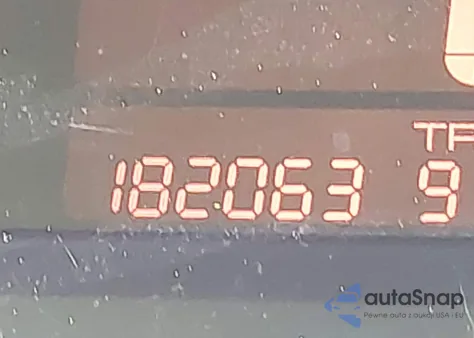 2000 Honda S2000 z USA, uszkodzony, nr VIN JHMAP1146YT004909